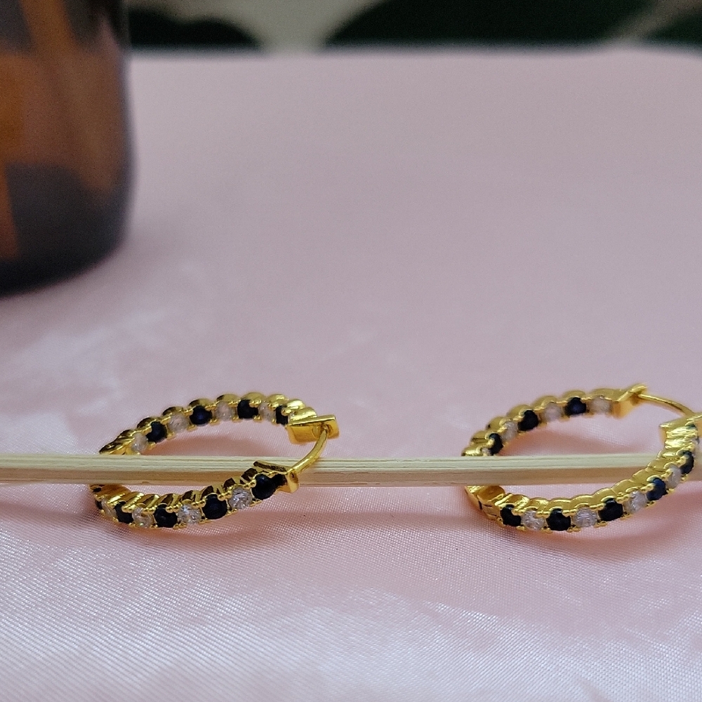 🔥Sterling silver Hoops over gold And Moissenite Stones.